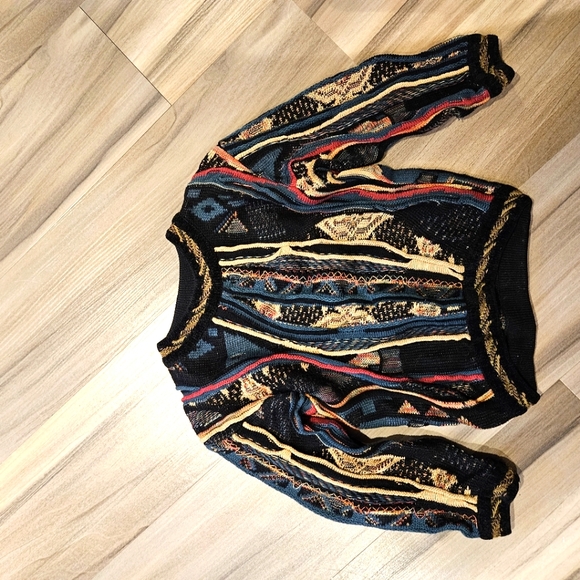 Kids Sweater in almost new condition - Picture 1 of 4